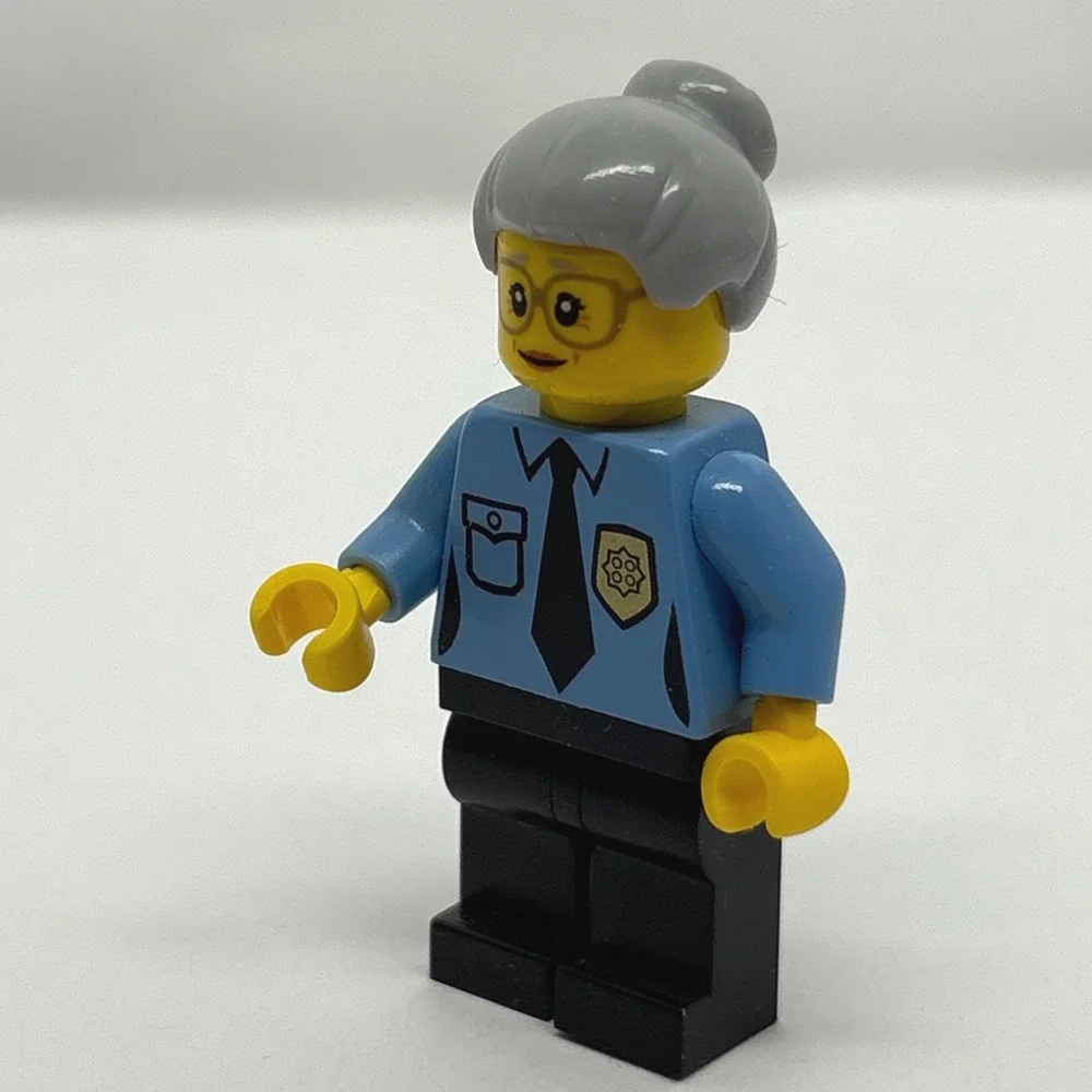 LEGO The Lego Movie Emmet Ma Cop Minifigure 70809 Woman Police Officer Minifig